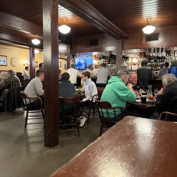 McKee's Pub - Getting ready to consume a whisky Very loud in this place but the food menu looks good! - Pubs Near Me - Bandon, Oregon McKee's Pub - Getting ready to consume a whisky Very loud in this place but the food menu looks good! - Pubs Near Me - Bandon, Oregon