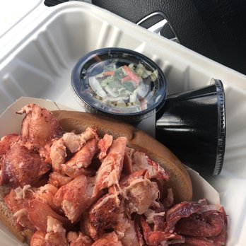Market Bistro - Lobster roll - Grocery Near Me - Latham, New York