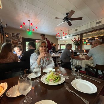 Sammie’s - Inside - Italian Near Me - Austin, Texas Sammie’s - Inside - Italian Near Me - Austin, Texas