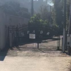 Spadra Cemetery - Entrance