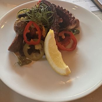 Centro Bar & Kitchen - Tapas/Small Plates Near Me - Reno, Nevada Centro Bar & Kitchen - Tapas/Small Plates Near Me - Reno, Nevada