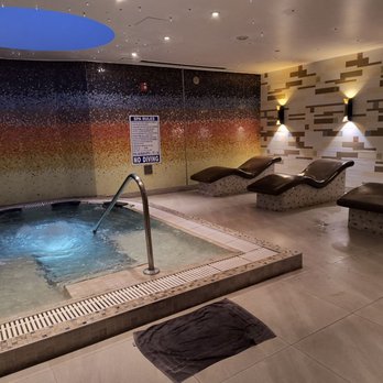 Carillon Miami Wellness Resort - Hotels Near Me - Miami, Florida