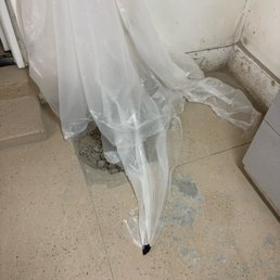 Big whole and a big mess in the garage and they still need to Finnish it Big whole and a big mess in the garage and they still need to Finnish it