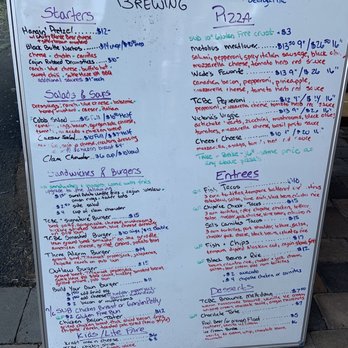 Three Creeks Brew Pub - Breweries Near Me - Sisters, Oregon