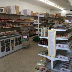 Oriental Grocery - Clean market that is well organized.