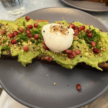 Kozy Bosquet - Avocado toast - Coffee & Tea Near Me - Paris, 75 Kozy Bosquet - Avocado toast - Coffee & Tea Near Me - Paris, 75