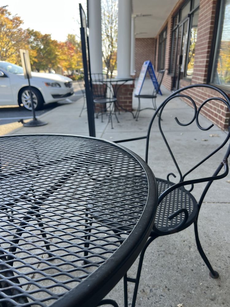 Daily Grind C-Ville Logo