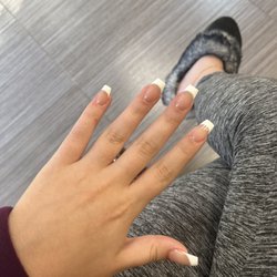 Le’s Nails And Spa