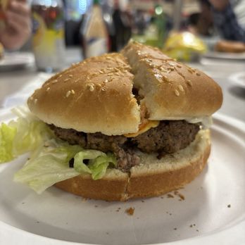 Sunshine General Store - Burger - Diners Near Me - Brookeville, Maryland
