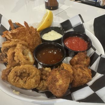 Phillips Seafood - Seafood Platter - Seafood Near Me - Atlanta, Georgia