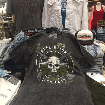 Buckle - Women's Clothing Near Me - Virginia Beach, Virginia