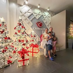 Crimson - Christmas time!