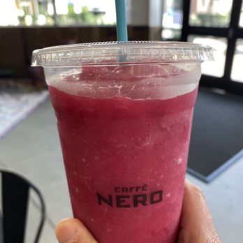 Caffè Nero - Dragonfruit smoothie - Coffee & Tea Near Me - Providence, Rhode Island