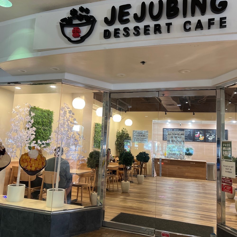 Jejubing Dessert Cafe - Desserts Near Me - Honolulu, Hawaii