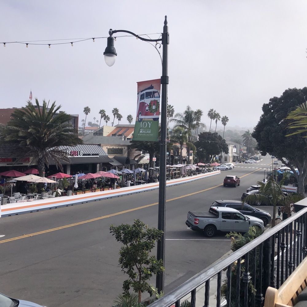 BeachLife Grotto - Ambiance : View from the balcony - Seafood Near Me - Redondo Beach, California BeachLife Grotto - Ambiance : View from the balcony - Seafood Near Me - Redondo Beach, California