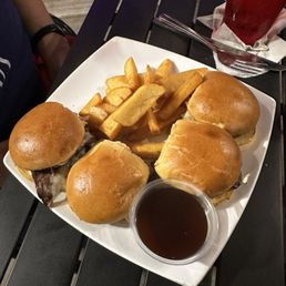 Prime Rib Sliders with Steak Fries Prime Rib Sliders with Steak Fries