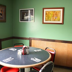 95 Handy Stop & Diner