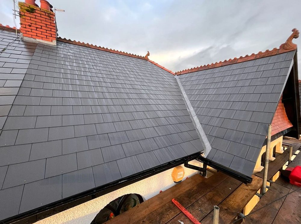 Slide of North Shattuck Roofing