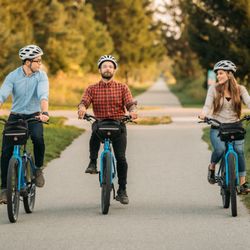 Grand Traverse Bike Tours - Ride the Leelanau Wine Trail.