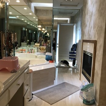 Silvia's Cleaning Services - Move out / Move in - Home Cleaning Near Me Silvia's Cleaning Services - Move out / Move in - Home Cleaning Near Me