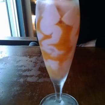 Strings Ramen Shop - Mango guava gelato flute - Ramen Near Me - Chicago, Illinois