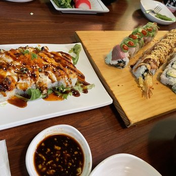 Ginza Sushi - Dynamite roll, Twister roll, Enbious maki - Sushi Bars Near Me - Honolulu, Hawaii Ginza Sushi - Dynamite roll, Twister roll, Enbious maki - Sushi Bars Near Me - Honolulu, Hawaii