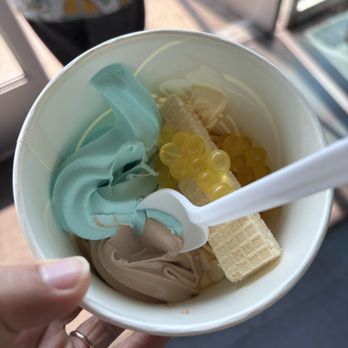 Ez Freezy - Ice Cream & Frozen Yogurt Near Me - Portland, Oregon Ez Freezy - Ice Cream & Frozen Yogurt Near Me - Portland, Oregon