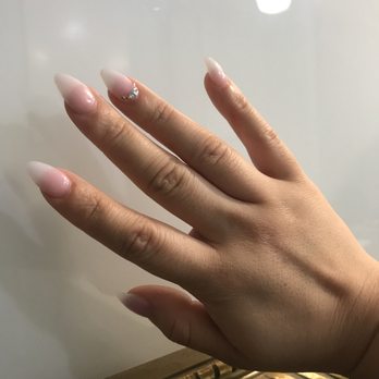 Glossy Nails - Nail Salons Near Me - Springfield, Virginia