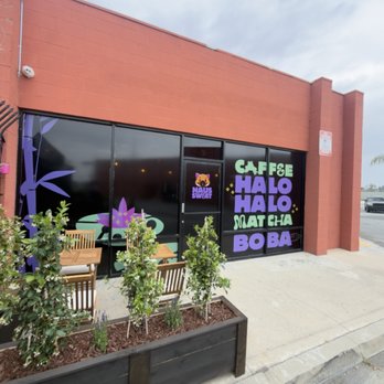 FoamLabs Coffee - Outside of shop - Coffee & Tea Near Me - La Mirada, California FoamLabs Coffee - Outside of shop - Coffee & Tea Near Me - La Mirada, California