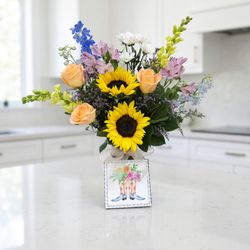 Flower Patch - Summery airy arrangement with mixed flowers