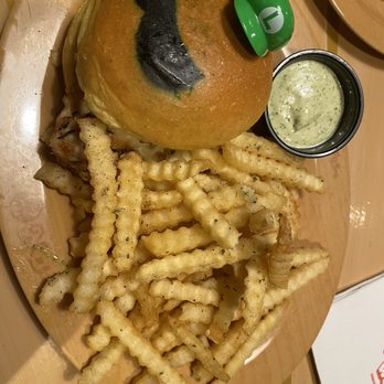 Toadstool Cafe - luigi burger - Cafes Near Me - Universal City, California Toadstool Cafe - luigi burger - Cafes Near Me - Universal City, California