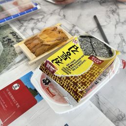 Sea urchin and other sushi materials