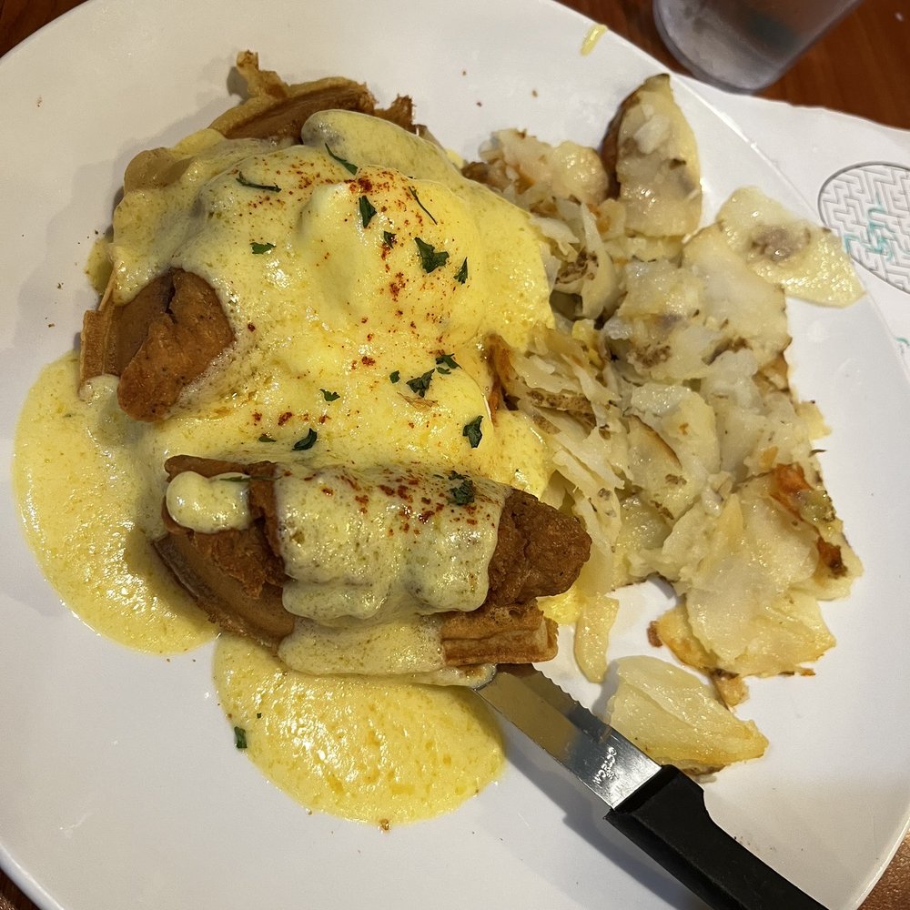 Broken Yolk Cafe - Chicken and Waffles - Breakfast & Brunch Near Me - Mesa, Arizona Broken Yolk Cafe - Chicken and Waffles - Breakfast & Brunch Near Me - Mesa, Arizona