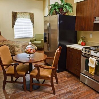 Lakewest Assisted Living - Assisted Living Facilities Near Me - Dallas, Texas Lakewest Assisted Living - Assisted Living Facilities Near Me - Dallas, Texas