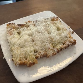 Benvenuti Ristorante - Garlic Bread - Italian Near Me - Walnut Creek, California Benvenuti Ristorante - Garlic Bread - Italian Near Me - Walnut Creek, California