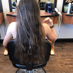 Shear Expression - This is my before. I loved my long hair but as you can see t was super dead
