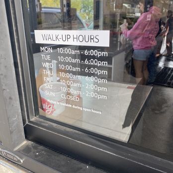 Swig - Walk hours listed on their window! - Desserts Near Me - Phoenix, Arizona