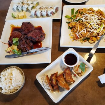 Lan Pan Asian Cafe - Chicken pad Thai, Korean short ribs, California roll, Tuna roll - Pan Asian Near Me - Miami, Florida