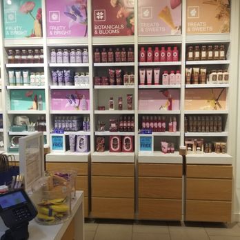 Bath & Body Works - Cosmetics & Beauty Supply Near Me - Bee Cave, Texas
