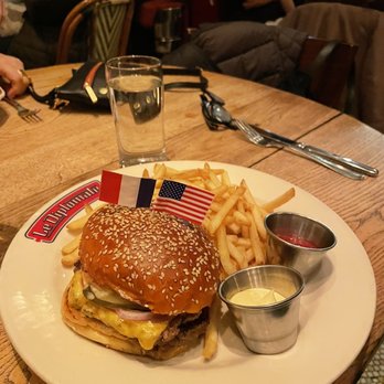 Le Diplomate - Burger - Brasseries Near Me - Washington, DC, District of Columbia