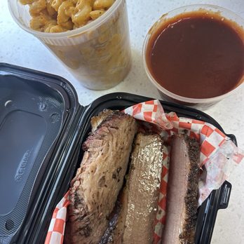 ZEF BBQ - Brisket, bbq sauce and Mac & cheese. The winning combo - Personal Chefs Near Me