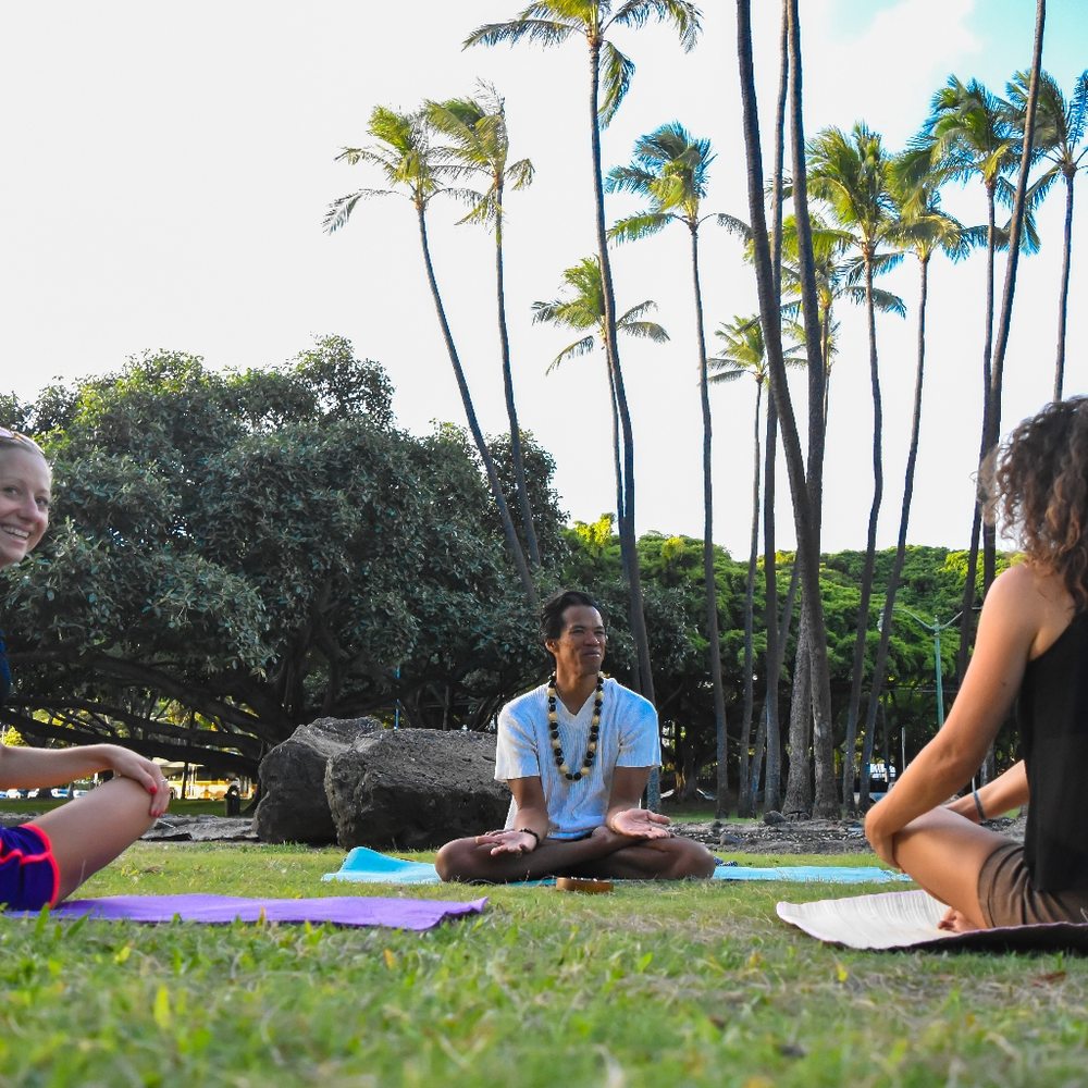 Yoga Love Mana Logo
