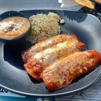Mariscos Choix - Enchiladas De Pollo - Seafood Near Me - Downey, California
