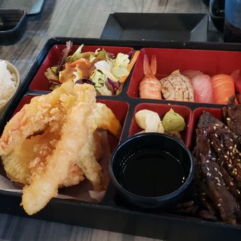 Ginzaya - 3-item dinner combo! Beef, mixed tempura, and sushi. Wow! - Japanese Near Me - La Mirada, California