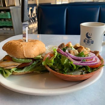 Blue Moon Diner - Chicken sandwich w/ side salad - American Near Me - Beaverton, Oregon Blue Moon Diner - Chicken sandwich w/ side salad - American Near Me - Beaverton, Oregon