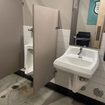 MOD Pizza - Male restroom - Fast Food Near Me - Rolling Hills Estates, California MOD Pizza - Male restroom - Fast Food Near Me - Rolling Hills Estates, California