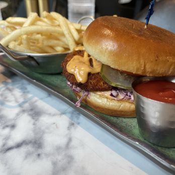 The Vibe - The HEN HOUSE - Breakfast & Brunch Near Me - San Diego, California The Vibe - The HEN HOUSE - Breakfast & Brunch Near Me - San Diego, California