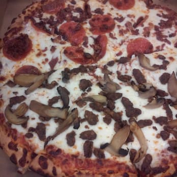 Godfathers Pizza - Half italian sausage and mushrooms and half pepperoni amd bacon.. - Pizza Near Me - Tucumcari, New Mexico Godfathers Pizza - Half italian sausage and mushrooms and half pepperoni amd bacon.. - Pizza Near Me - Tucumcari, New Mexico