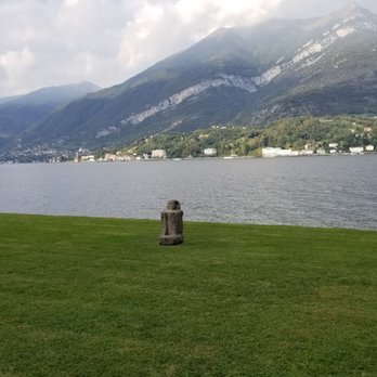 I Giardini di Villa Melzi - Statue framed by Lake Como - Parks Near Me - Bellagio, Colorado I Giardini di Villa Melzi - Statue framed by Lake Como - Parks Near Me - Bellagio, Colorado