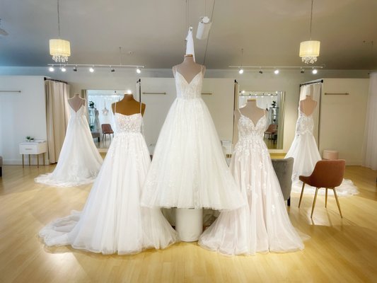 fantastic finds bridesmaid dresses Fantastic Finds, 2925 Wood St, Lansing, MI 48906, US